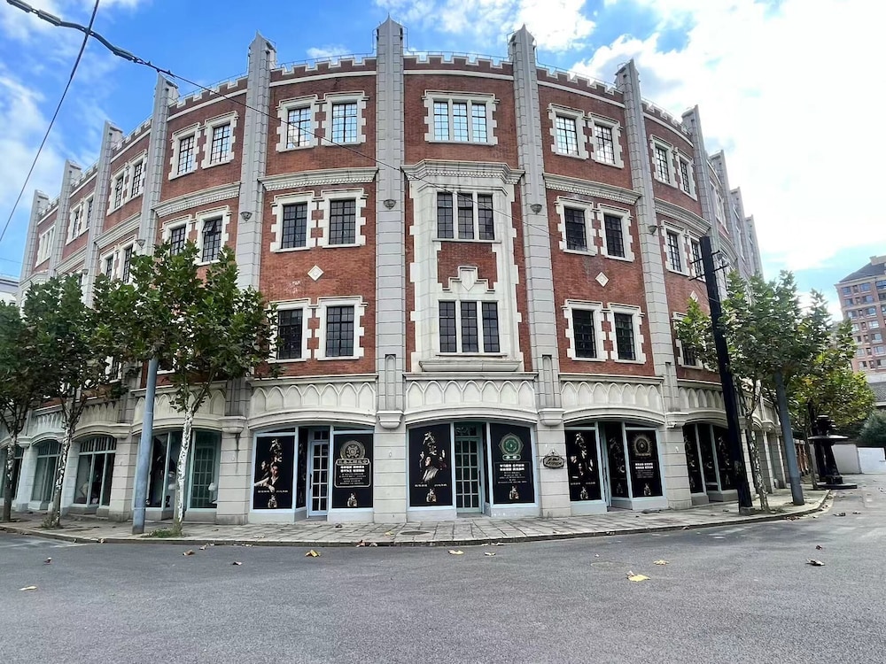 Jinglai Hotel (Shanghai Bund East Nanjing Road Pedestrian Street) 5/50
