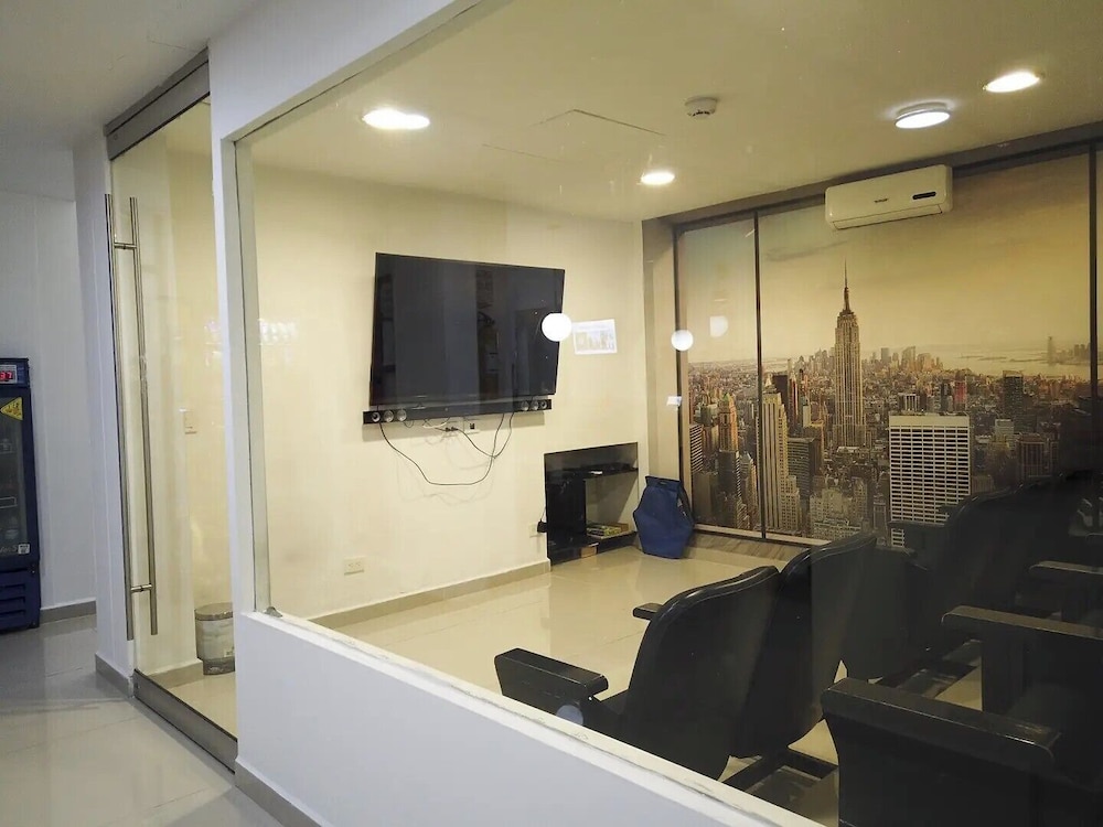 Hostal Lleras Calle 8 35/49