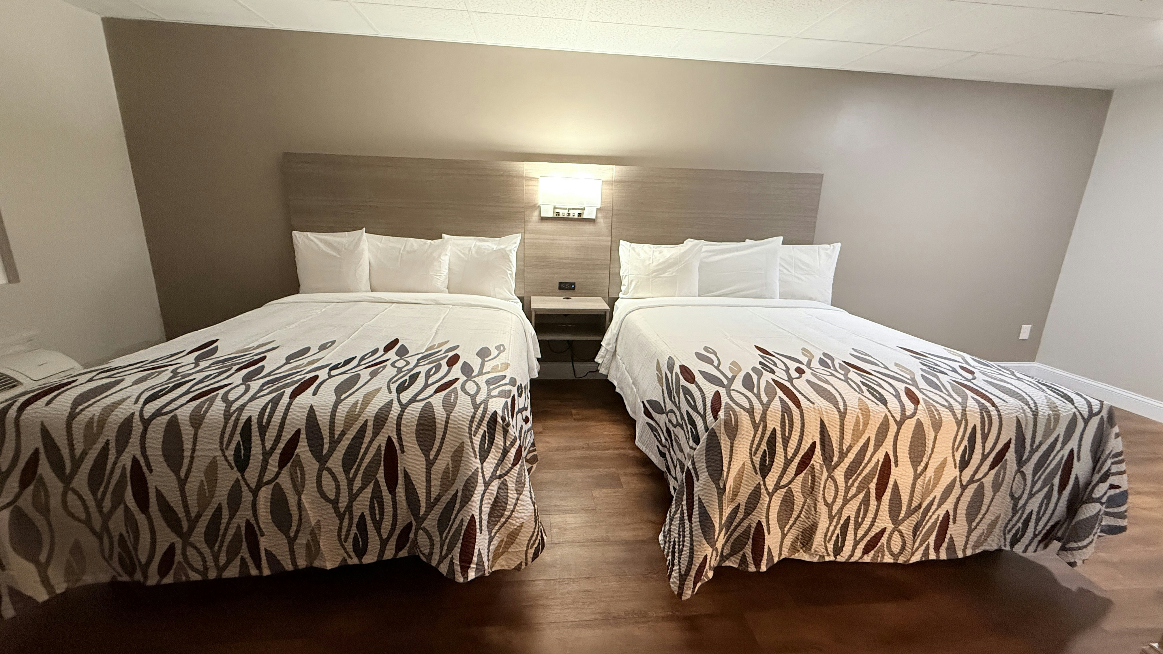 Rodeway Inn Swansea, MA 28/42