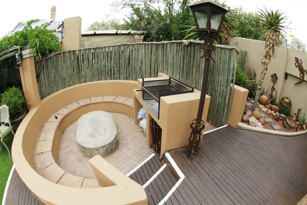 Oleander Guest House 42/50