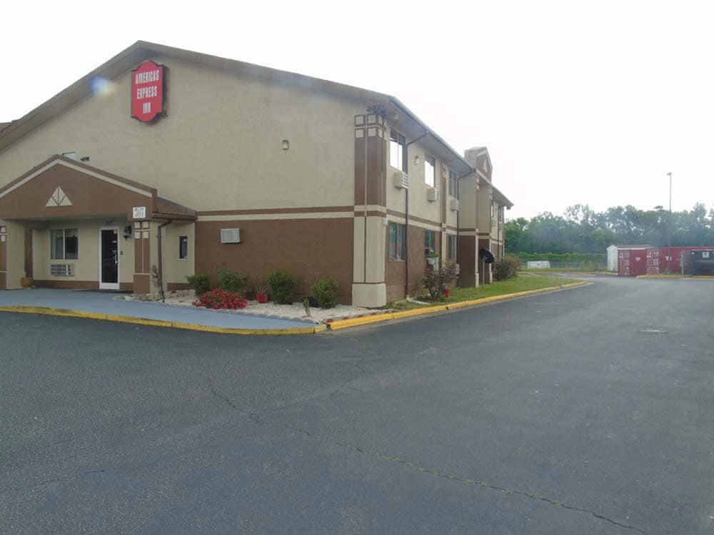 Americas Express Inn 19/22