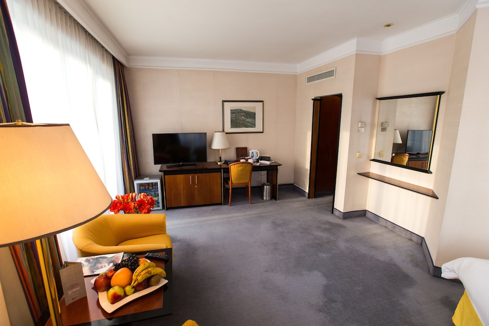 Rahat Palace Hotel 18/75