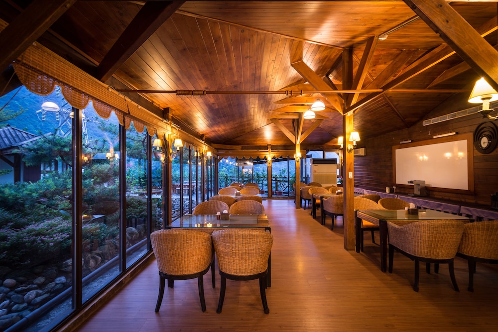Wulai Sunglyu Spring Resort 22/30