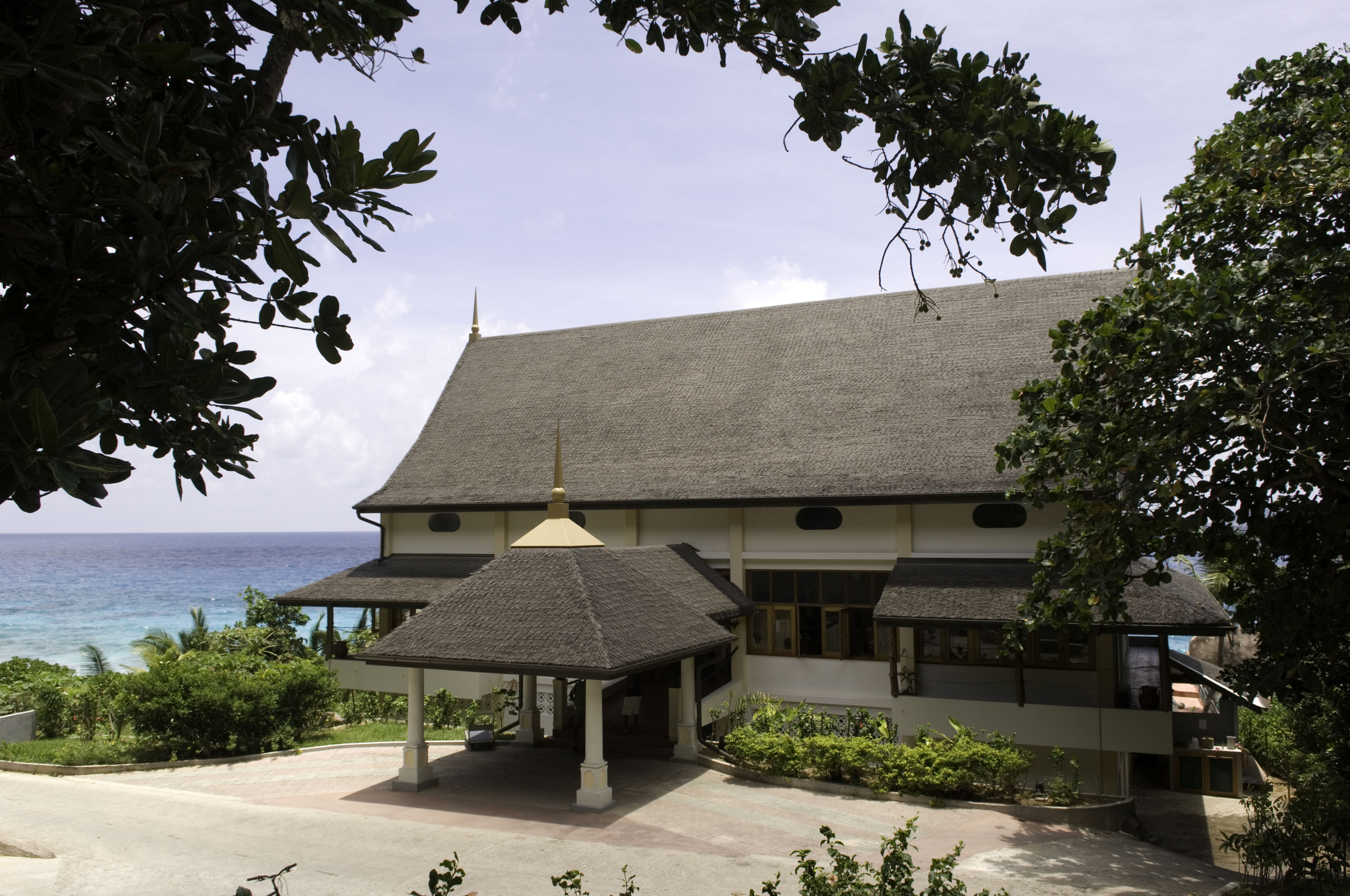 Patatran Village 20/20