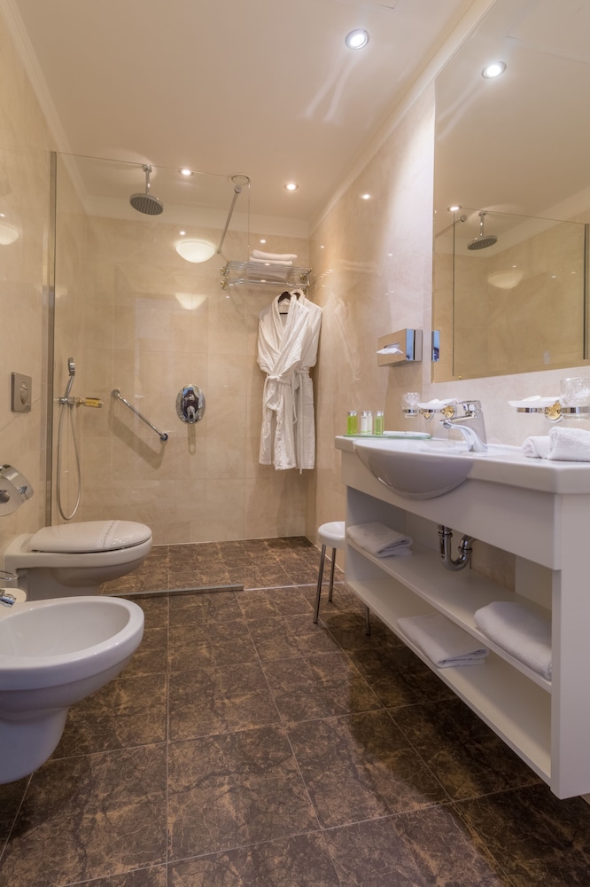 Nove Lazne Ensana Health Spa Hotel 44/47