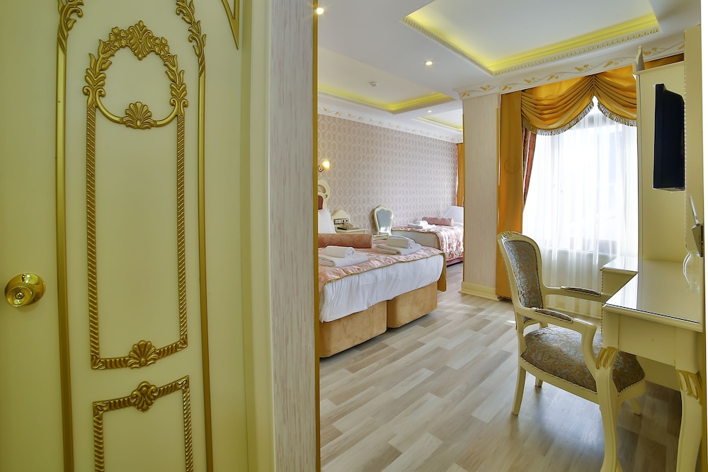 Nayla Palace 8/51