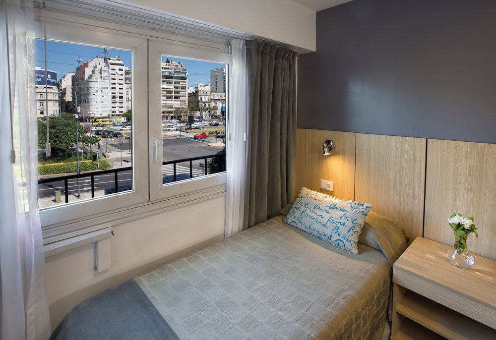 Embajador Hotel 17/55