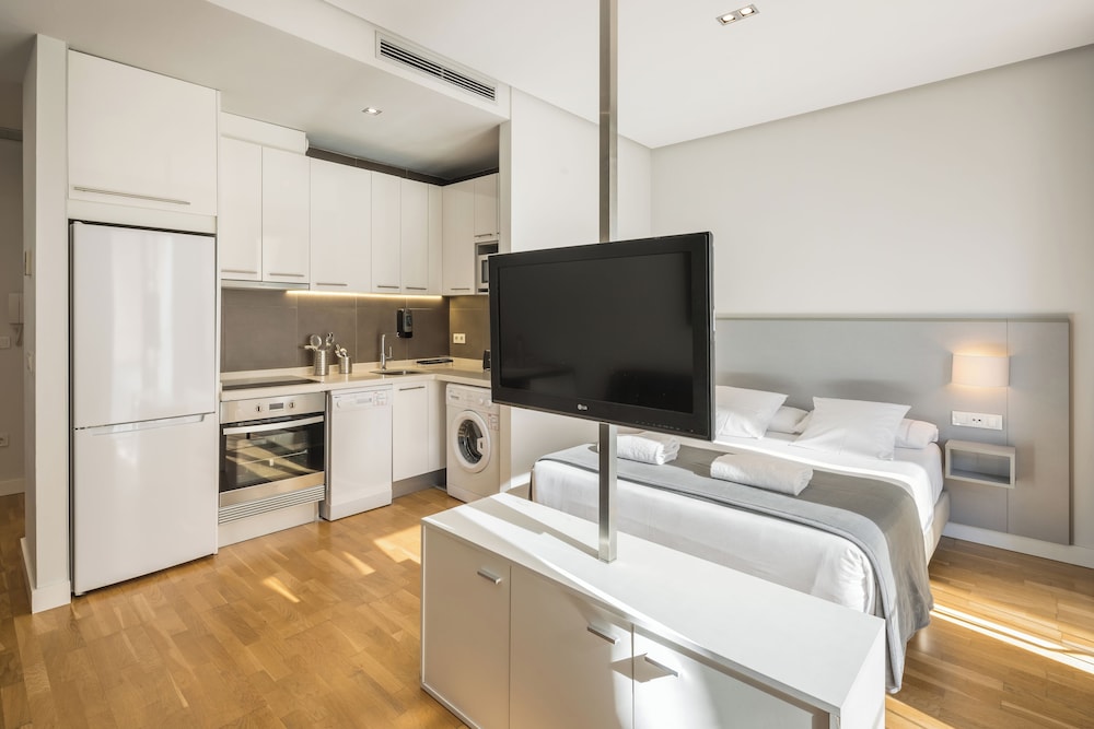 Mon Suites Catedral 54/61