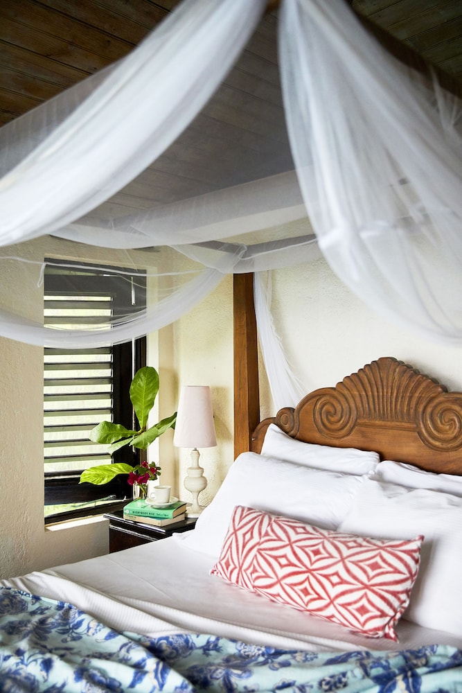 Deluxe, Queen Bed, Ocean View