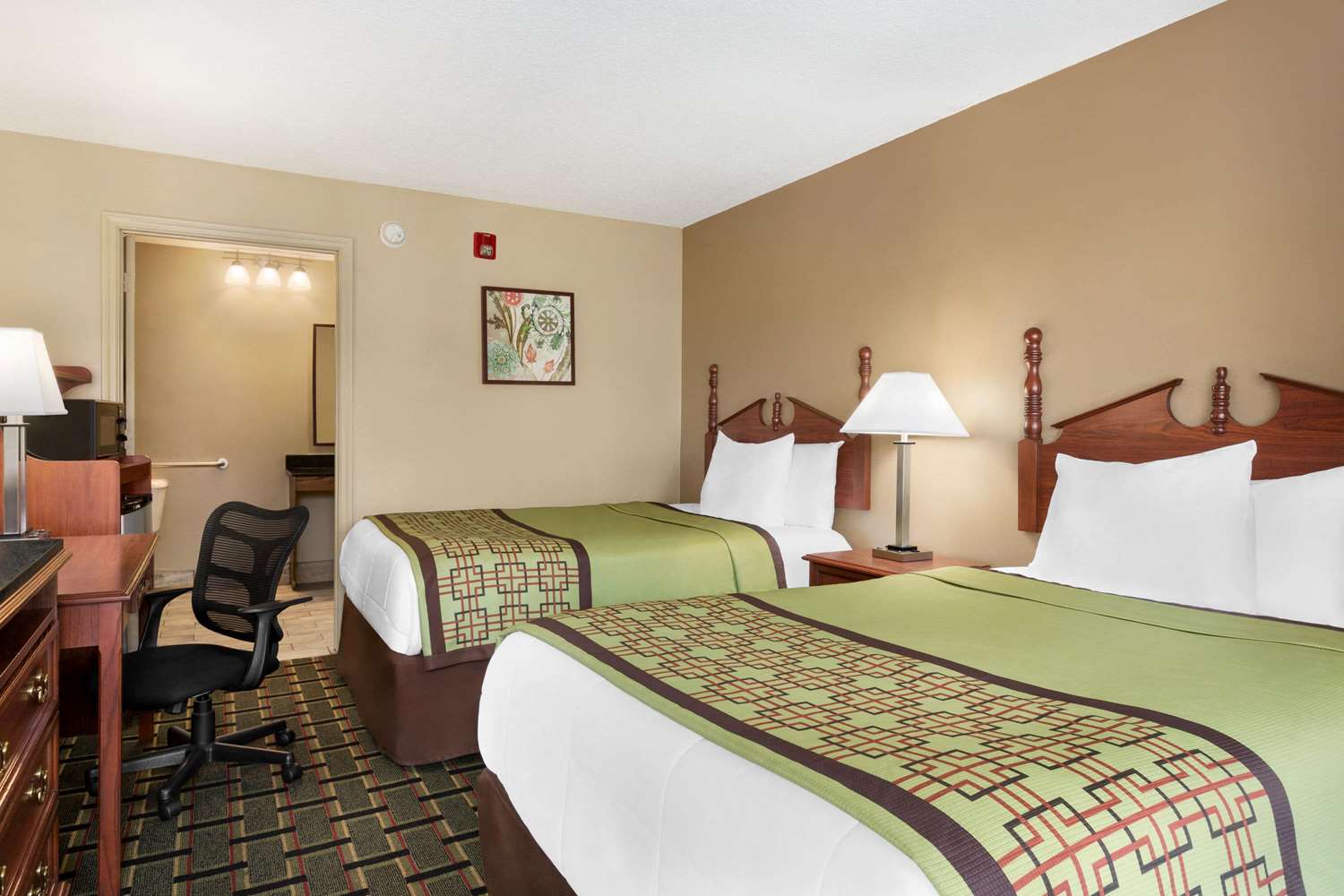 Baymont by Wyndham Warner Robins 15/63