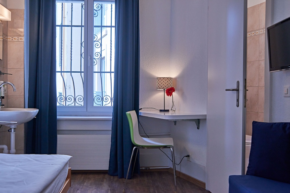 Hotel St. Georges 50/50