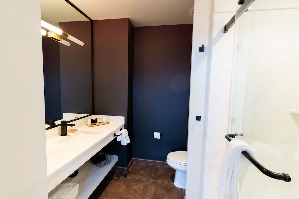 The Exchange Sacramento, Curio Collection by Hilton 24/48