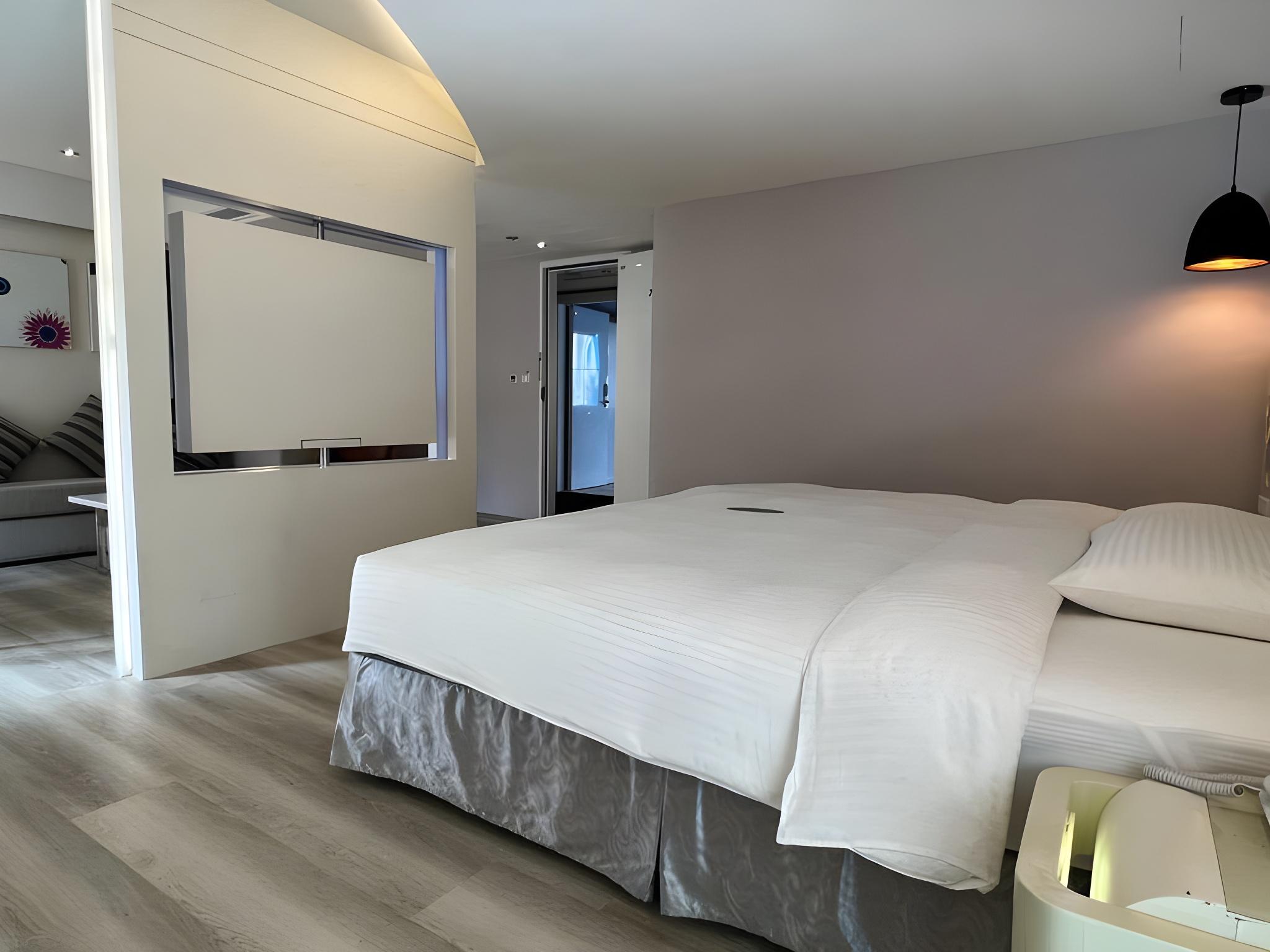Suite, Double Bed, Balcony