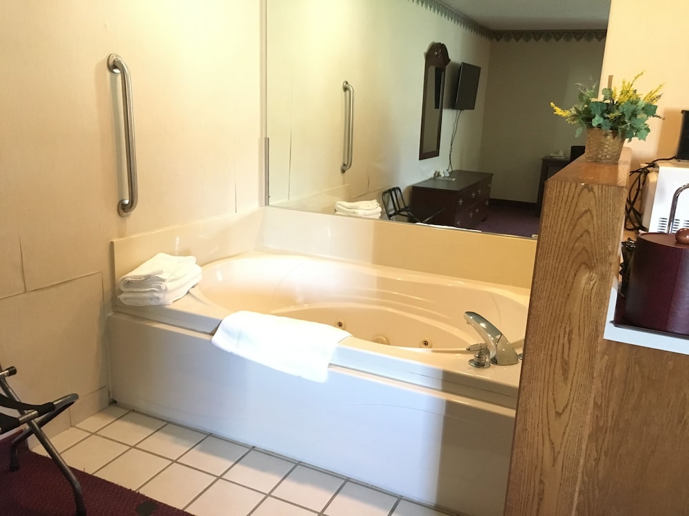 Baymont by Wyndham Mount Vernon Renfro Valley 40/40