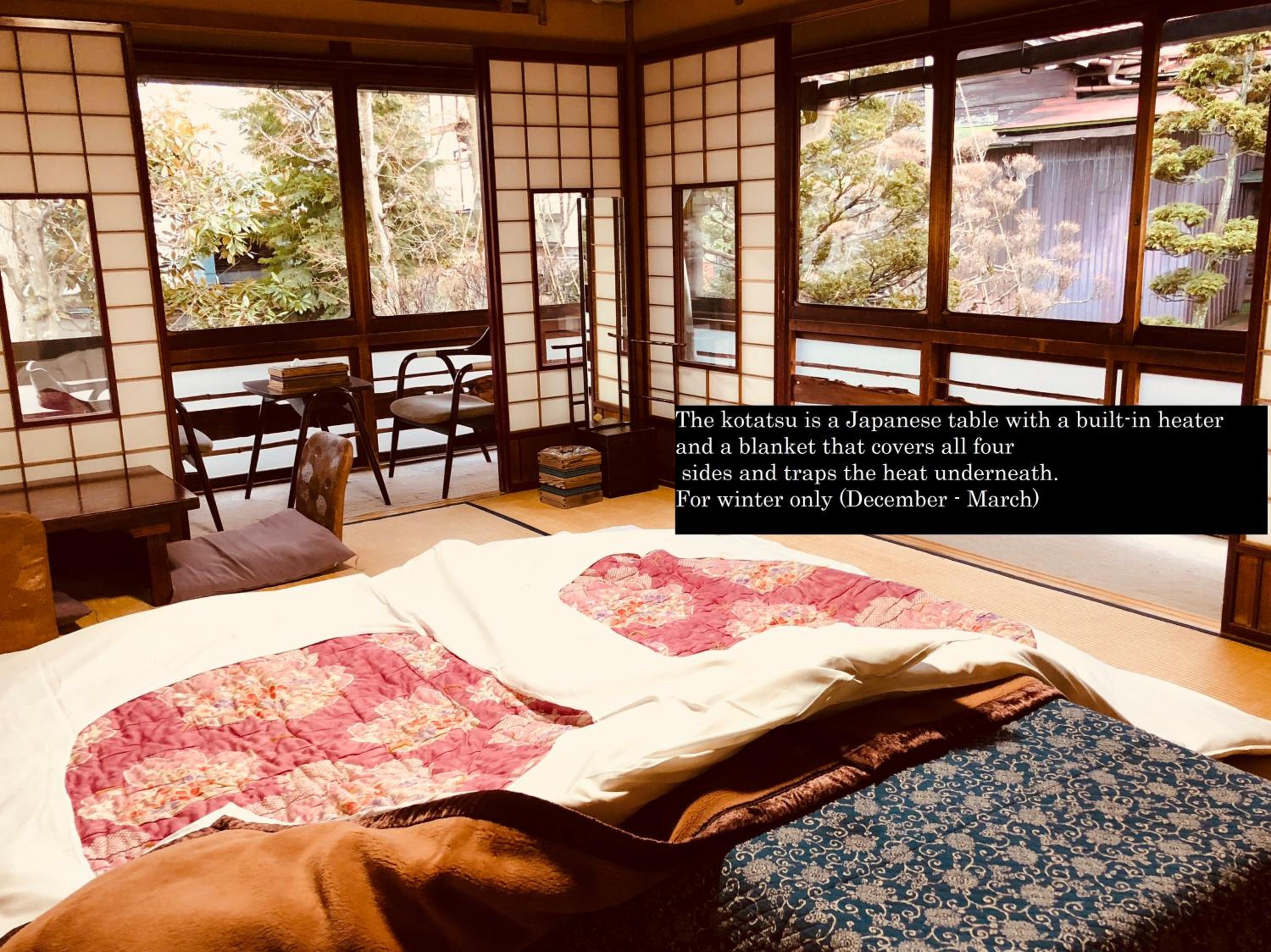 JAPANESE, SUPERIOR, TWIN BEDS, GARDEN VIEW, SHARED BATHROOM