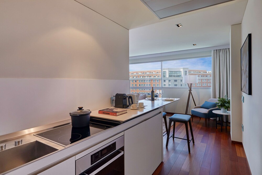 Hyatt Regency Madrid Residences 22/34