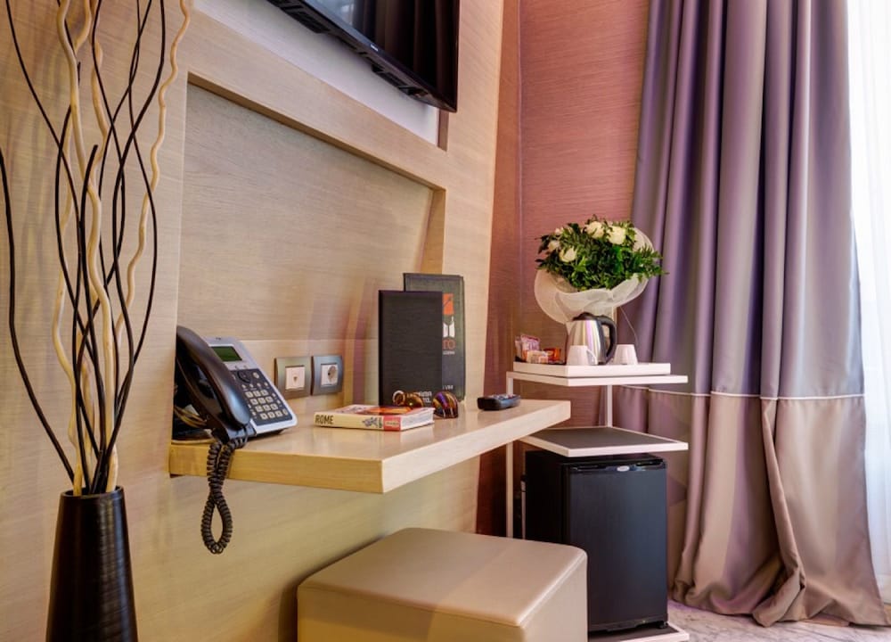 Dharma Luxury Hotel & Spa 60/70