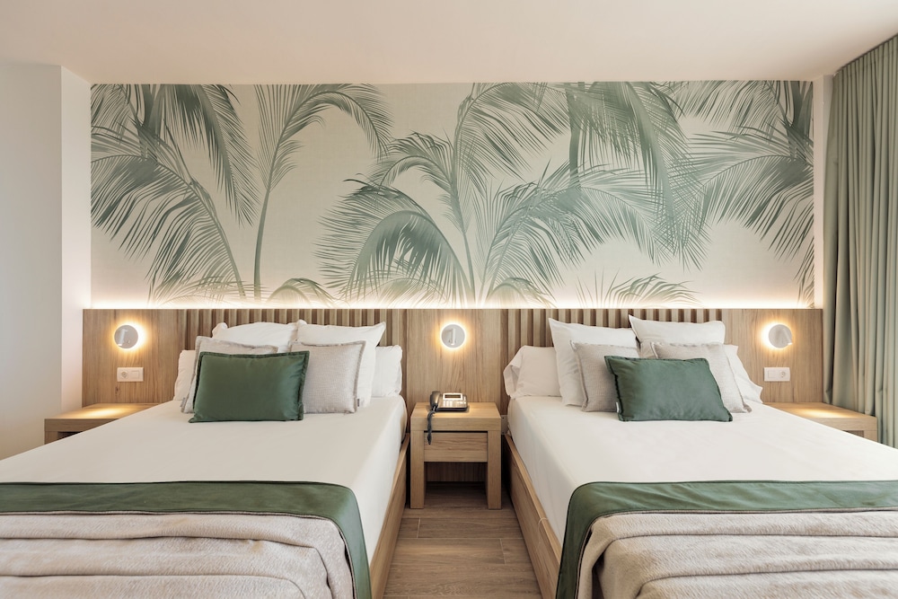 Best Triton Hotel 20/72