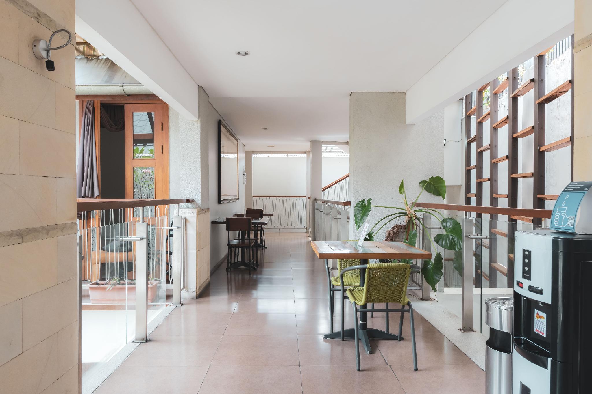 Tibera Hotel Cibeunying 17/28
