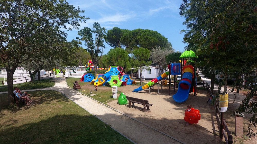 Club del Sole Marina Family Resort 35/43