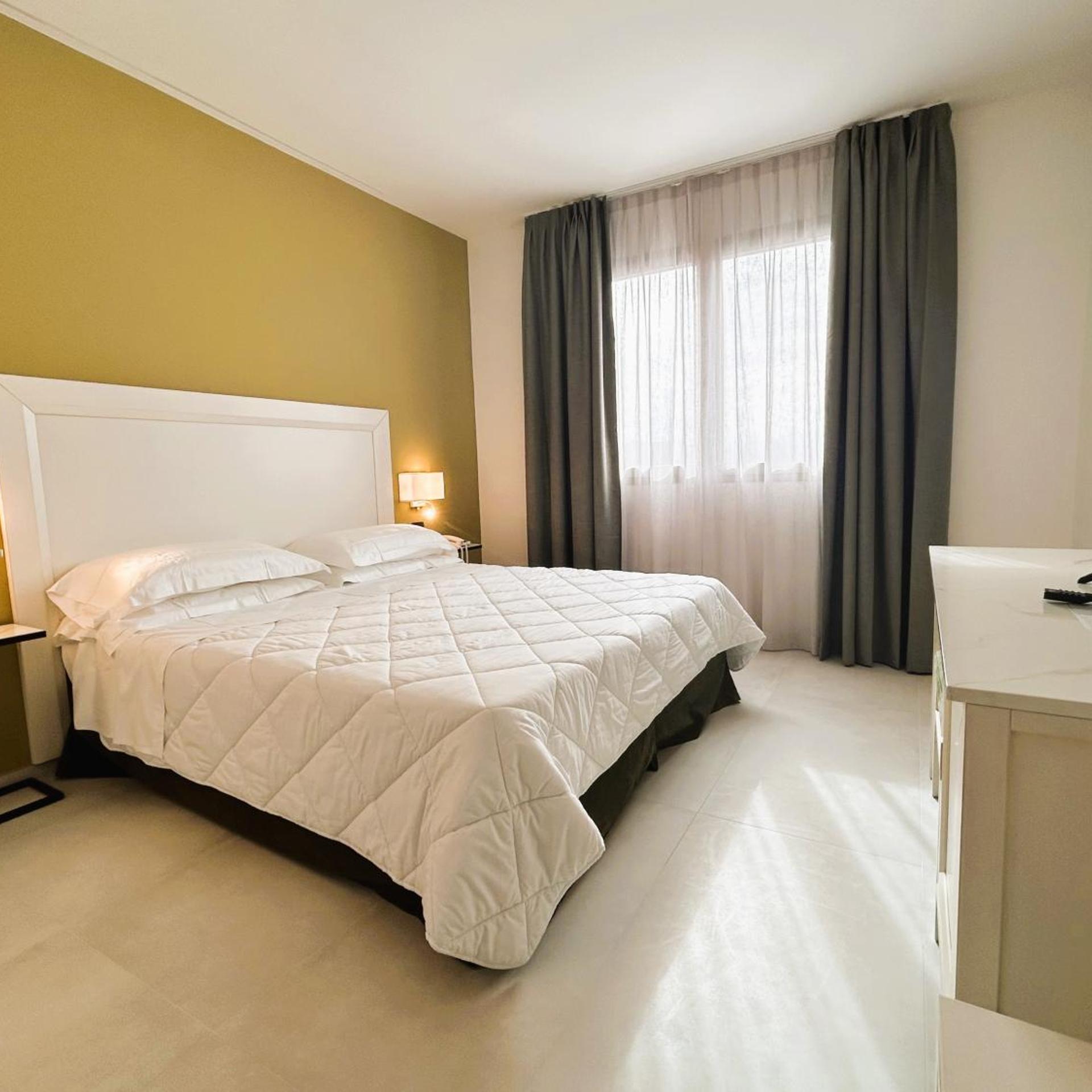 Junior Suite, Deluxe