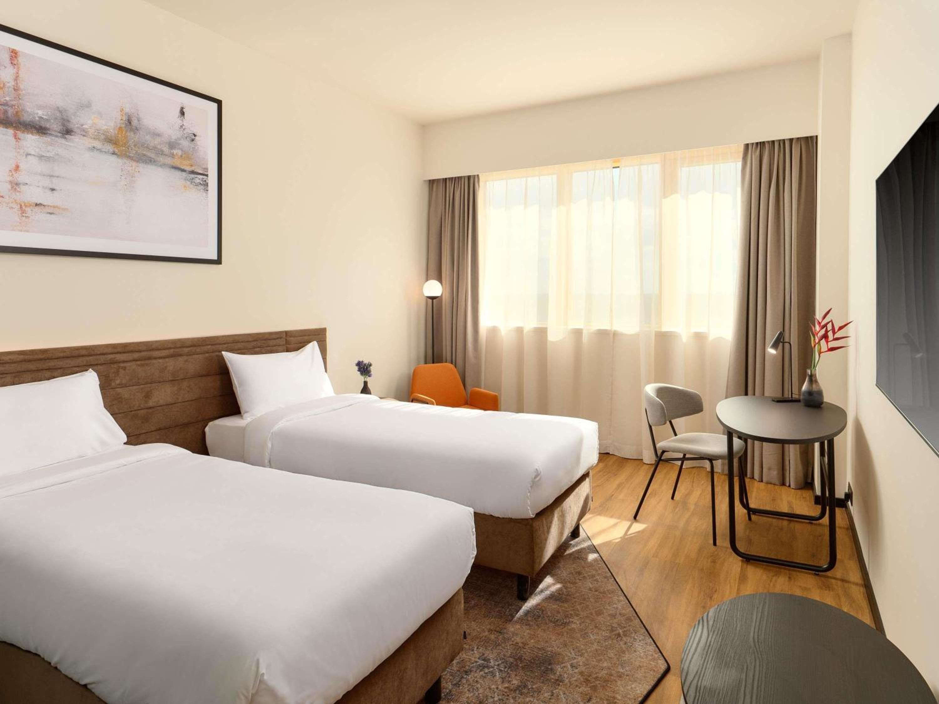 STANDARD, TWIN BEDS