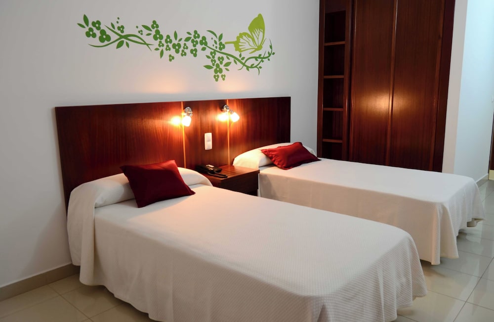 غرفة بسريرين منفصلين، Hotel LIVVO Don Paco 8/10