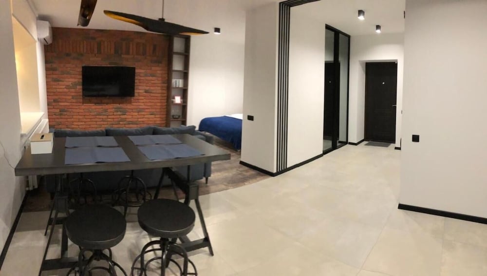Park Regis Concierge Apartments 24/41