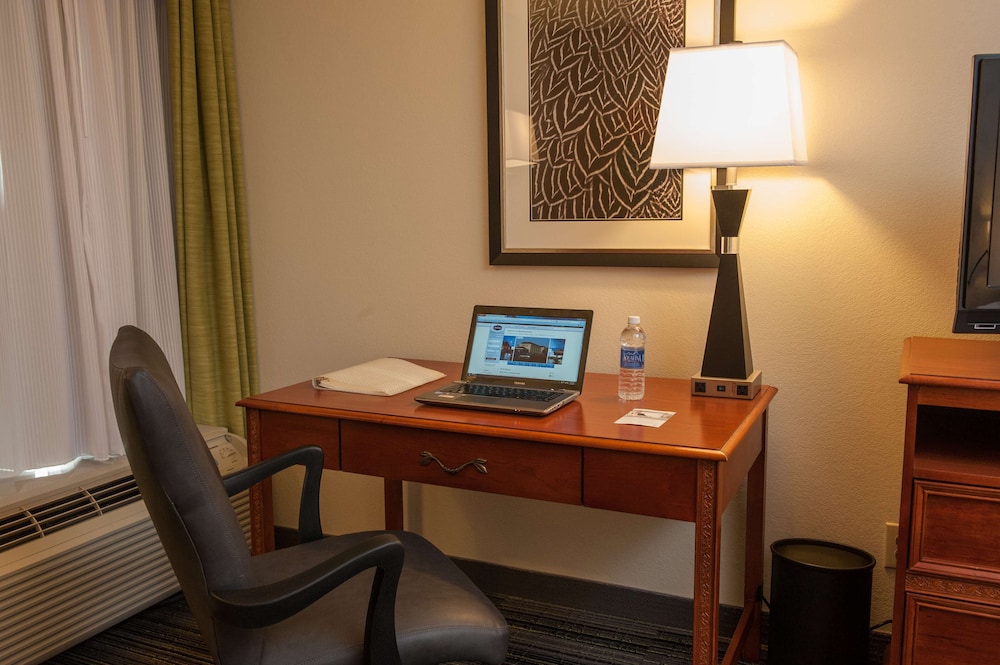 Hampton Inn By Hilton Bowling Green 33/36
