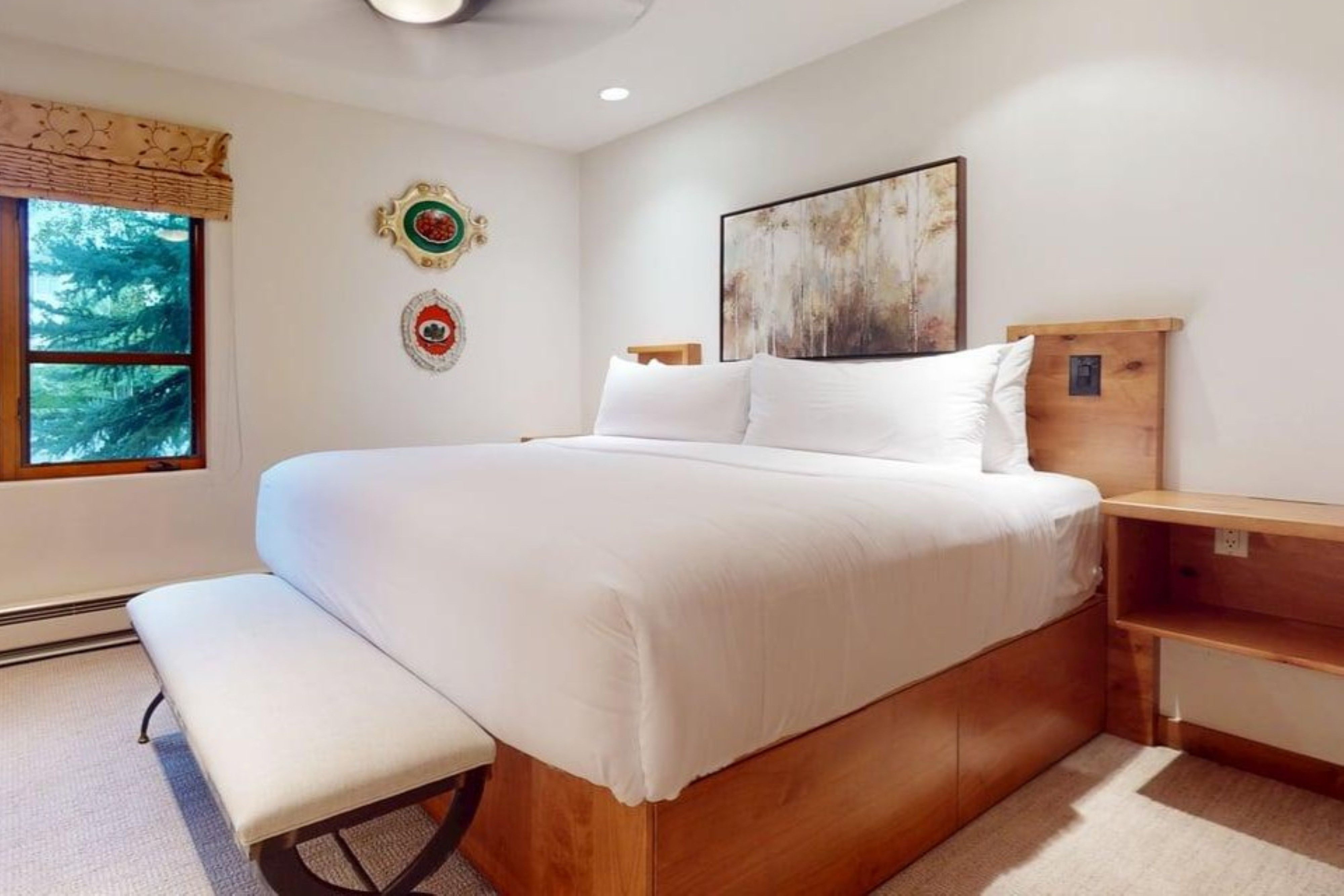 Montaneros Condominiums 13/50