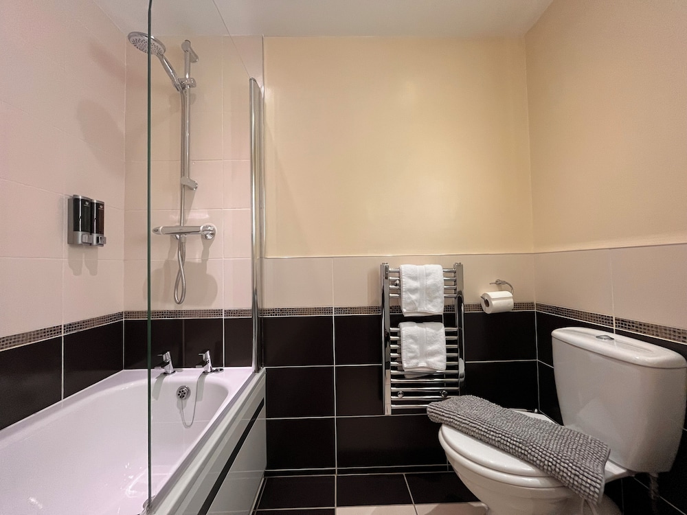 Bowness Bay Suites 29/31