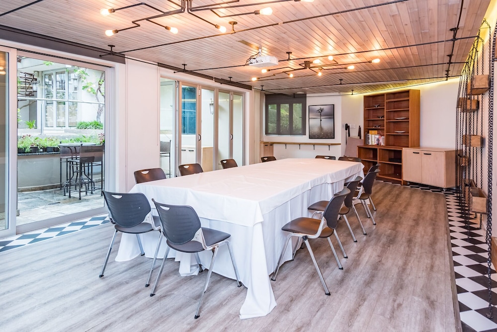 Clico Boutique Hotel 53/63