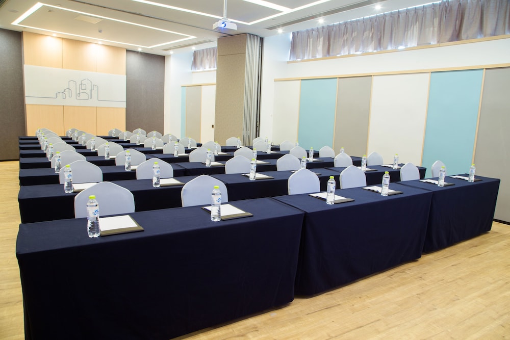Holiday Inn Express Taian City Center 37/50