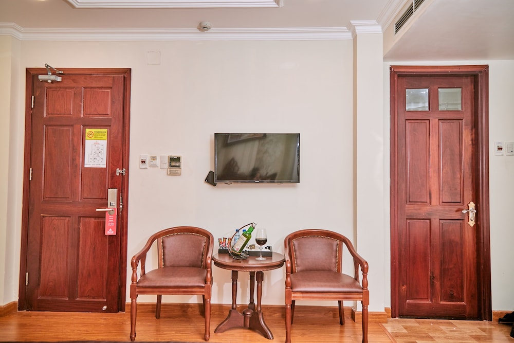 Airstar Hotel & Apartment 25/50