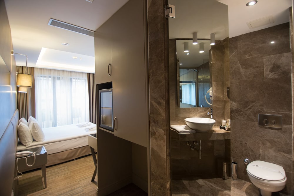 Gk Regency Suites Hotel 13/54