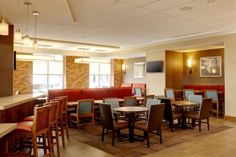 Hyatt Place New York/Yonkers 51/66