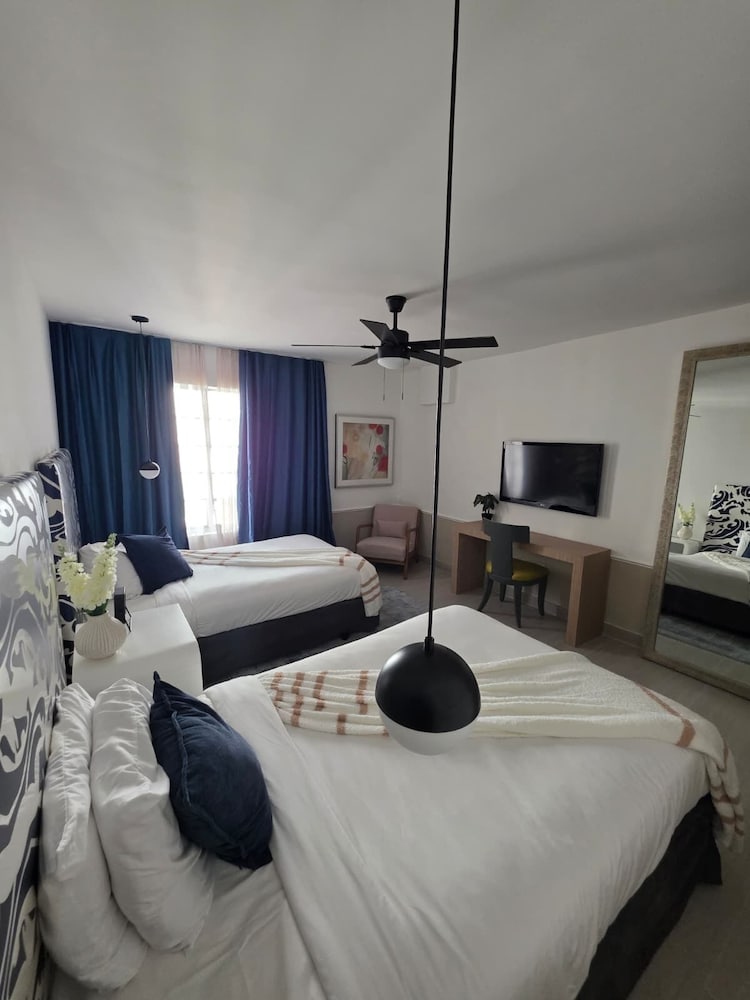 Hotel Harrison 15/51
