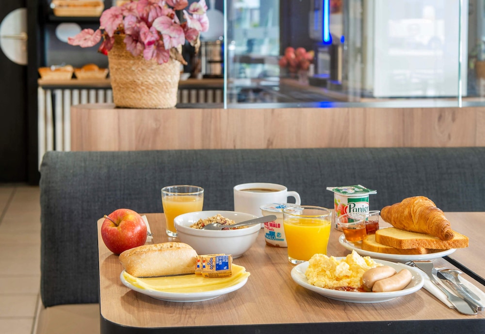 B&B Hotel Cholet Nord 43/64