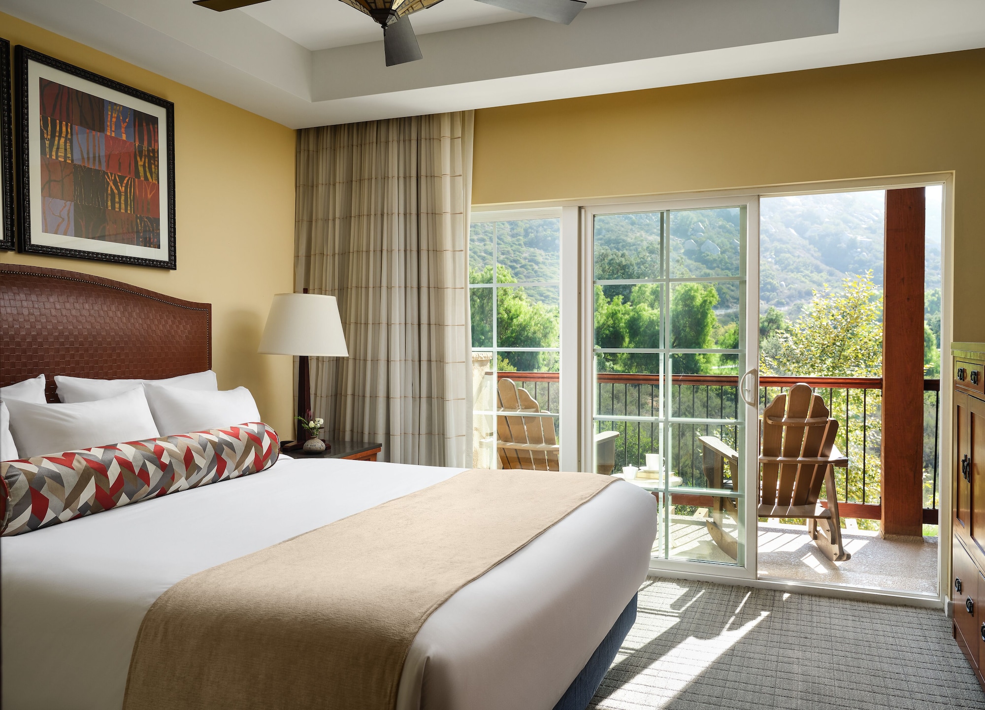 1 BEDROOM, SUITE, MOUNTAIN VIEW