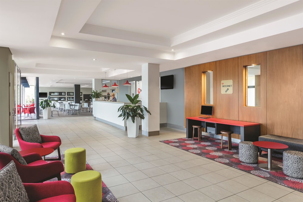 Mercure Brisbane Garden City 48/67