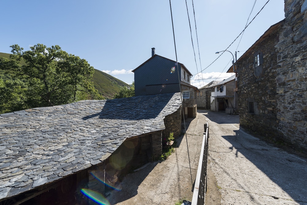 HOTEL RURAL VALLE DE ANCARES 24/31