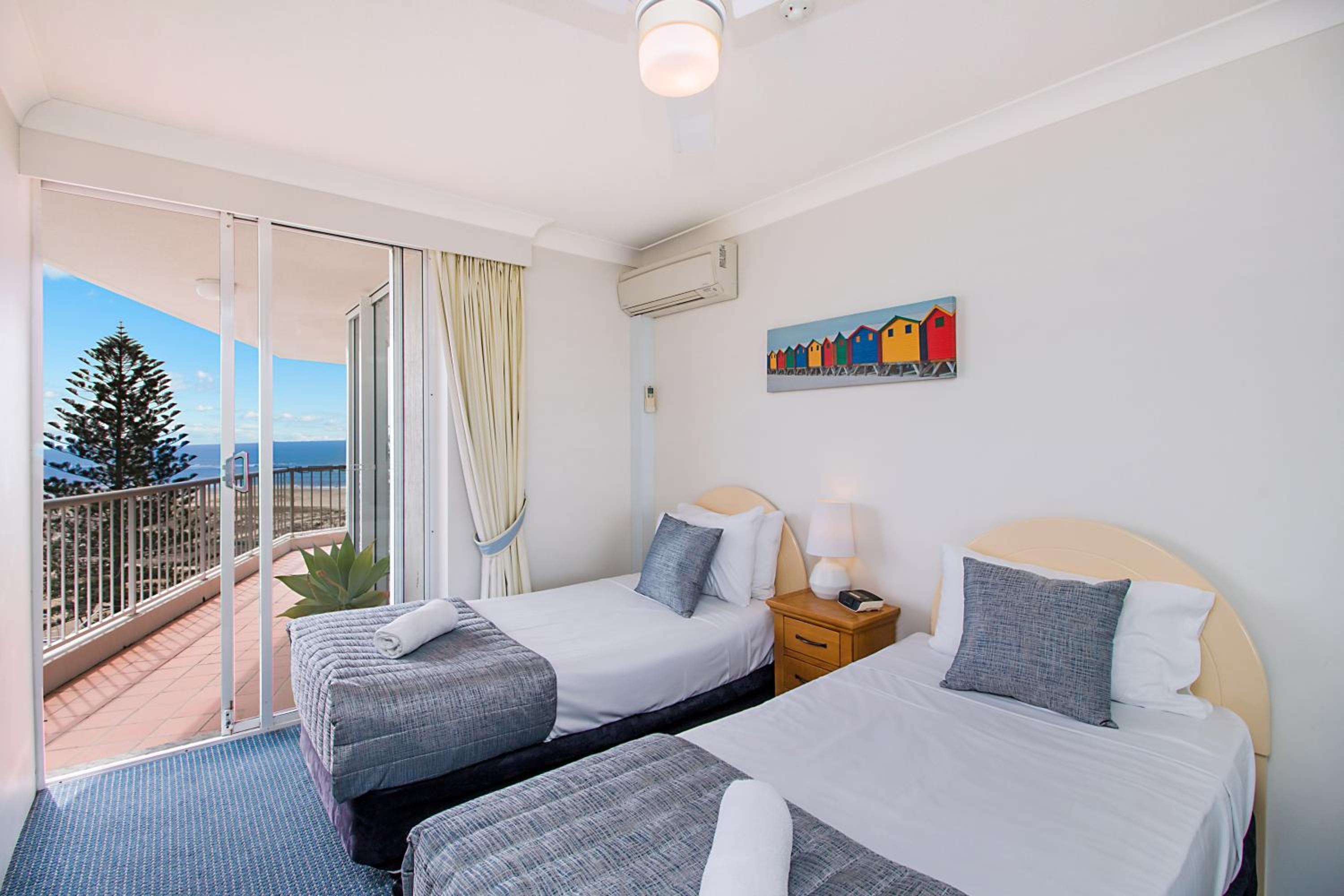 شقة سوبيريور بإطلالة على البحر بغرفتي نوم، Meridian Tower Apartments 8/10
