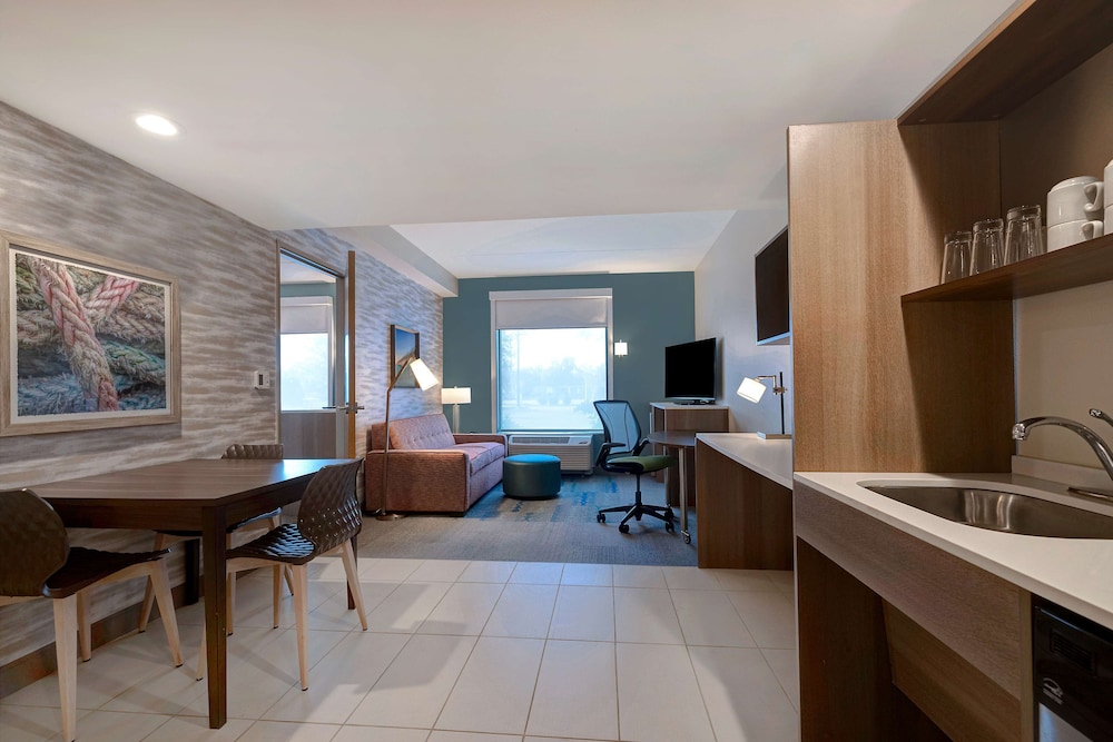 Home2 Suites by Hilton Gulf Breeze Pensacola Area 44/53