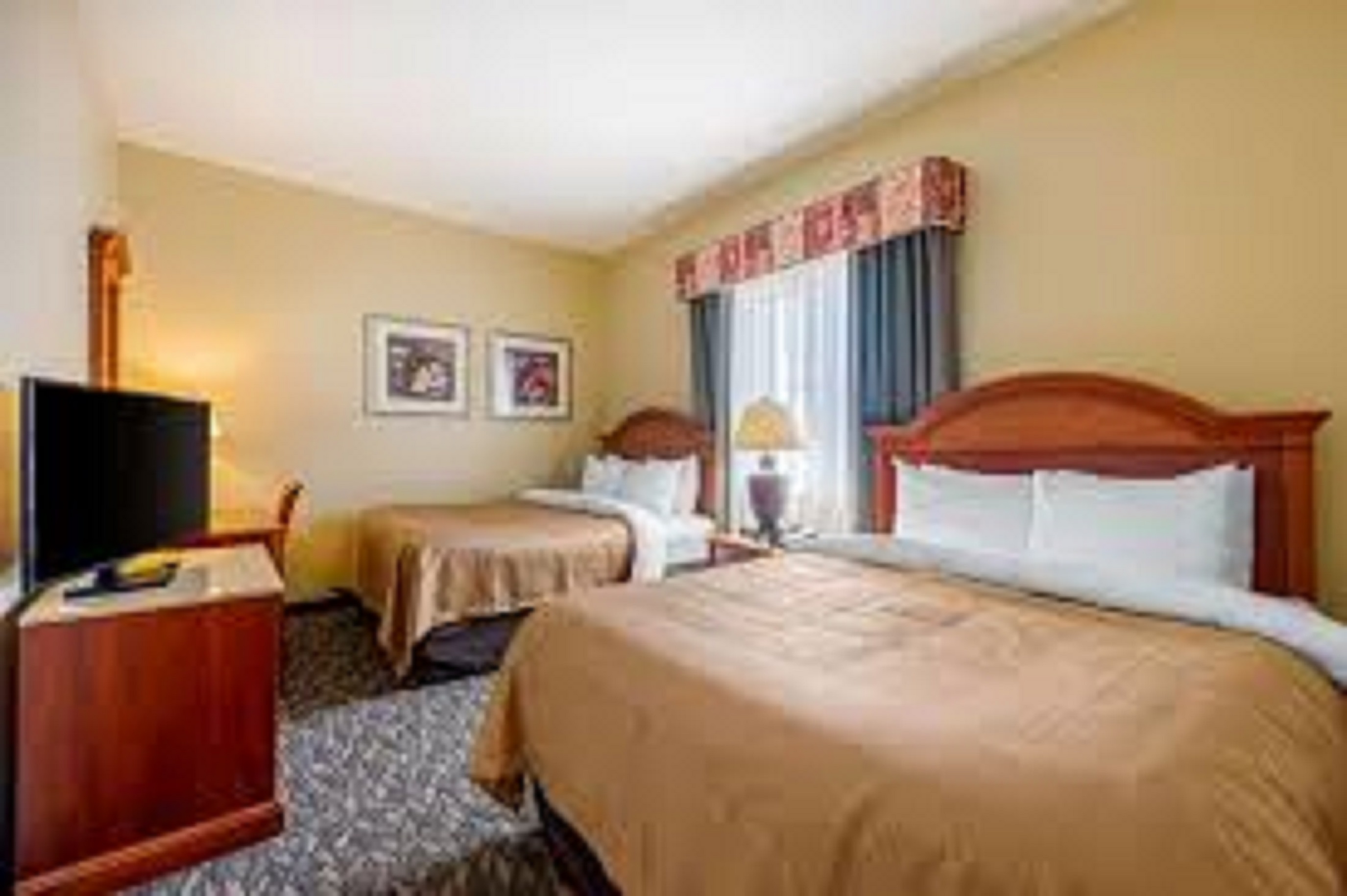 Efficiency, Suite, 2 Queen Beds