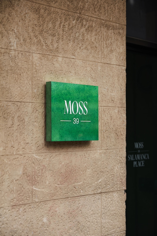 Moss Hotel 26/49