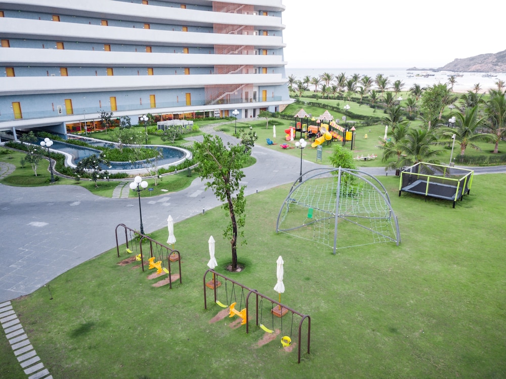 FLC Luxury Resort Quy Nhon 63/83