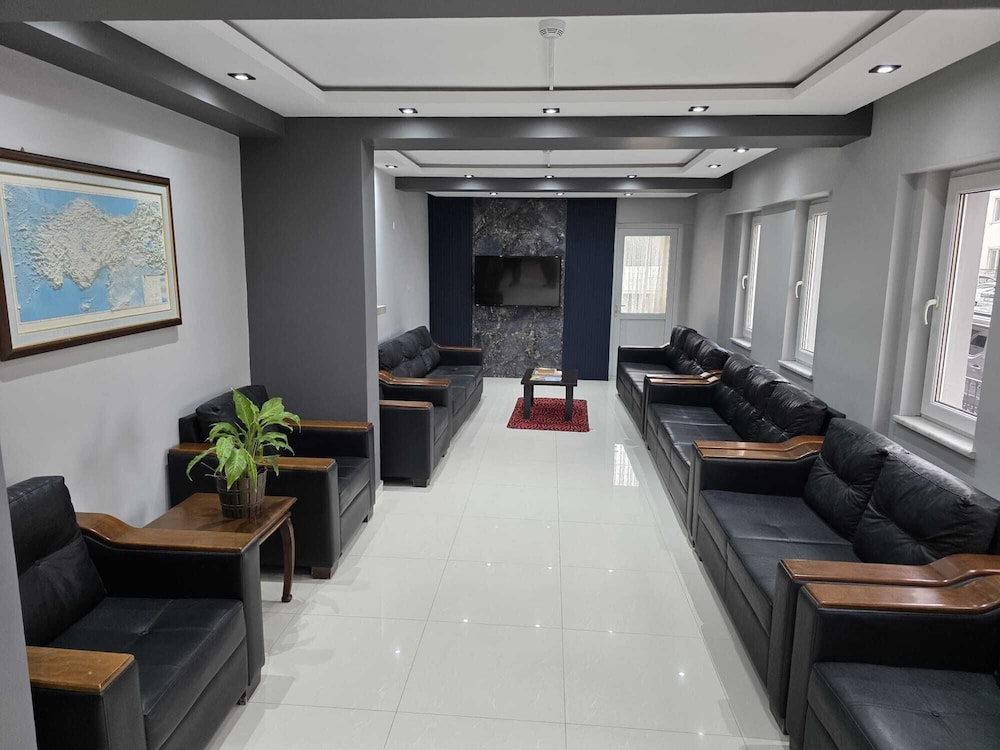 Gizem Pansiyon 38/47