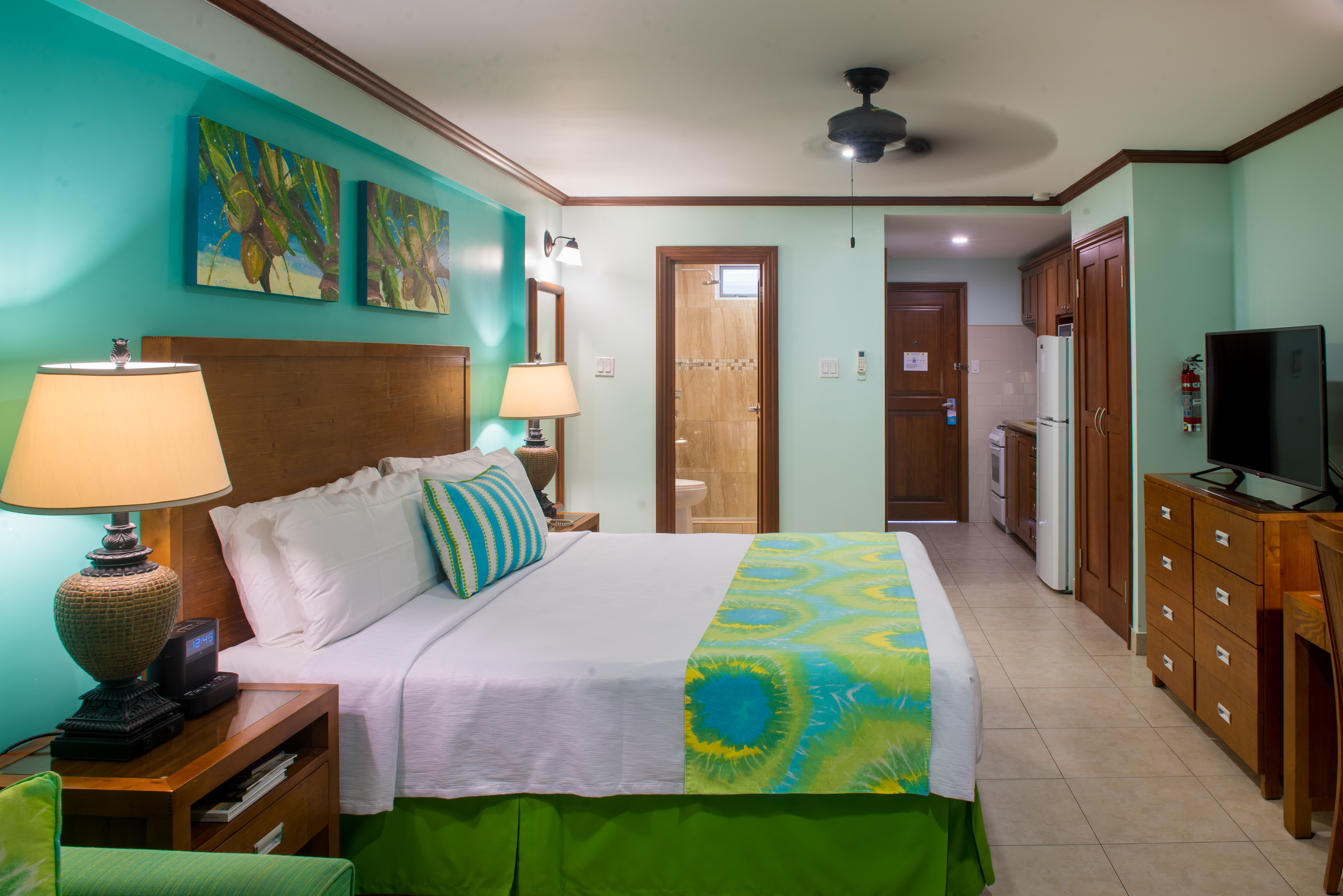 Deluxe, Sea View