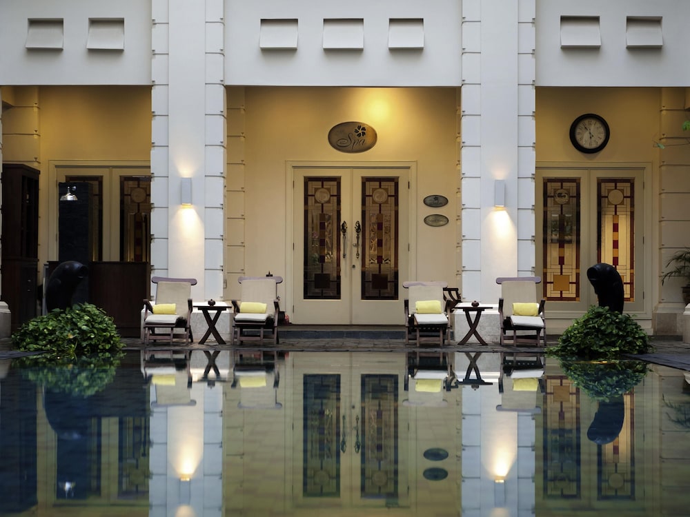 The Phoenix Hotel Yogyakarta - Handwritten Collection 5/61