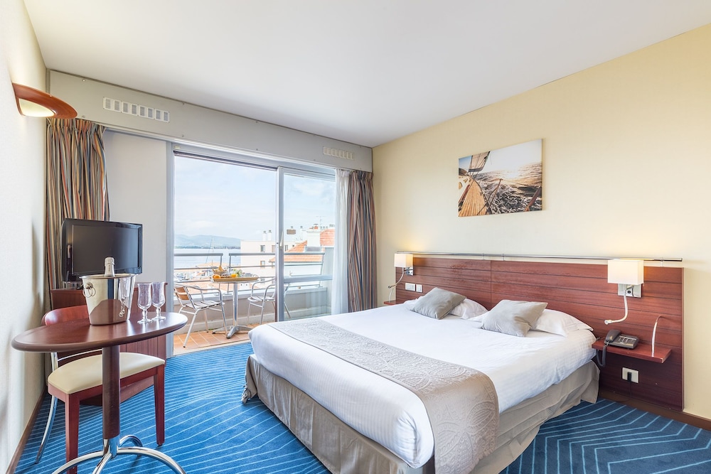 Privilege, Double Bed, Sea View